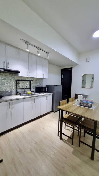 Spacious 2Br Condo San Lorenzo Place 4Km Airport Manila Eksteriør billede